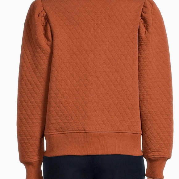 NWT Women’s Quilted Button Top - Picture 5 of 5